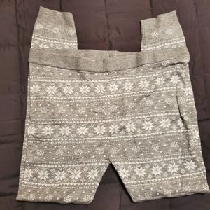 🌞NWOT Snowflake Sweater Leggings